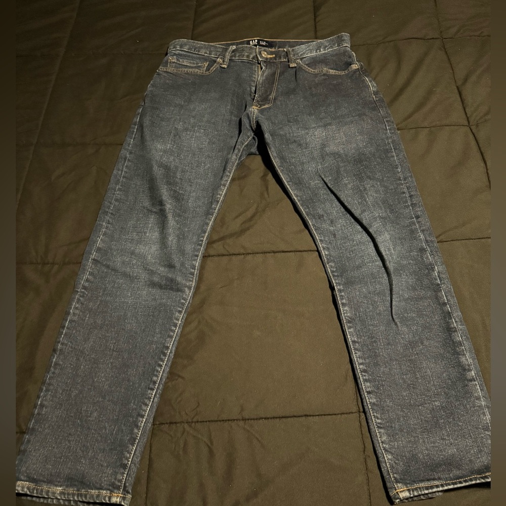 Gap Athletic Taper 30 x 28